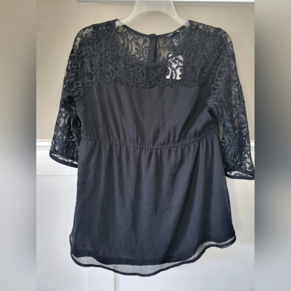 H&M Mama, Black‎ Lace Beaded Maternity Blouse, Size Medium, New with Tags